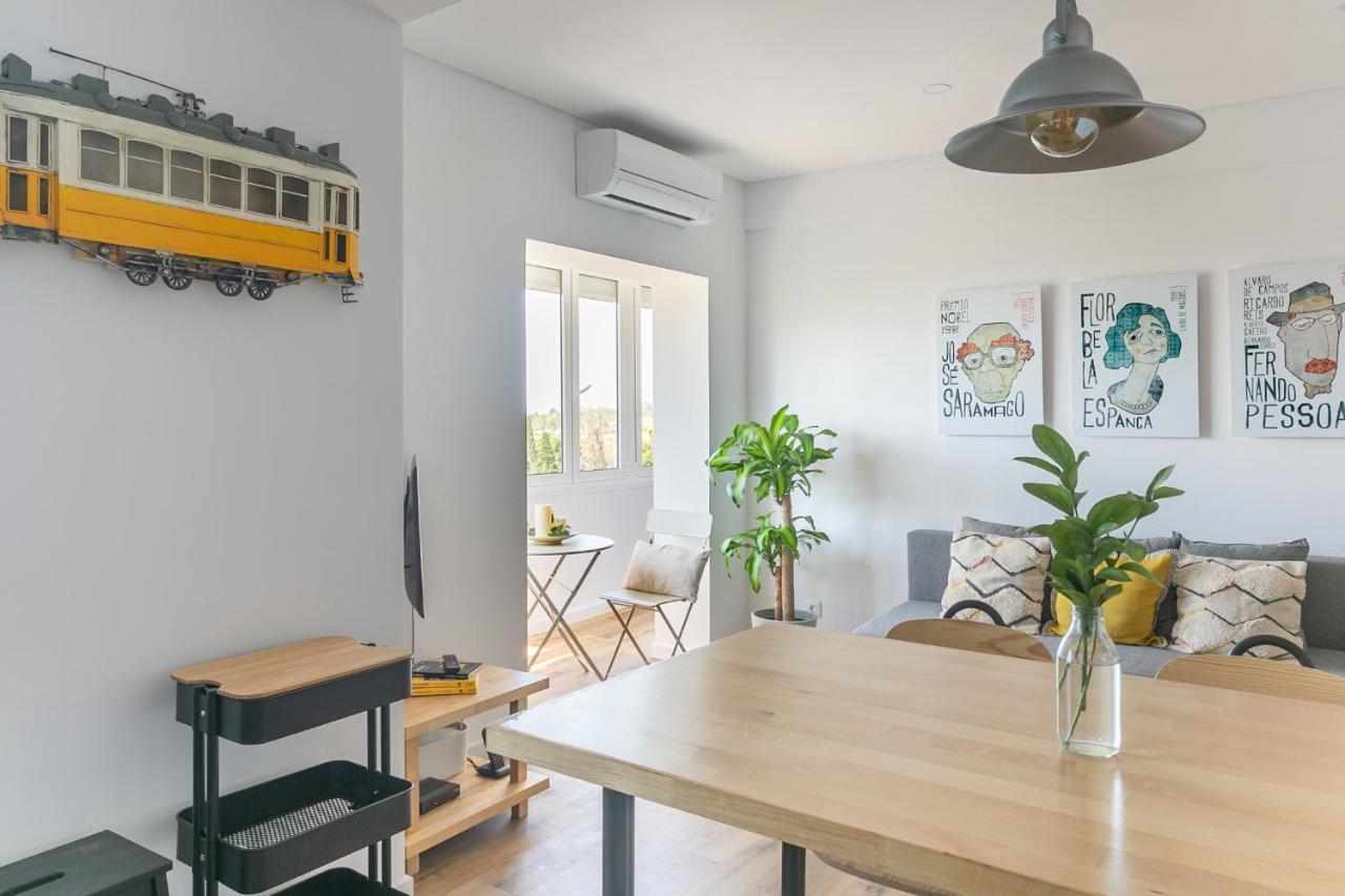 Spacious Apt Campo D'Ourique With Ac Lisboa Eksteriør billede