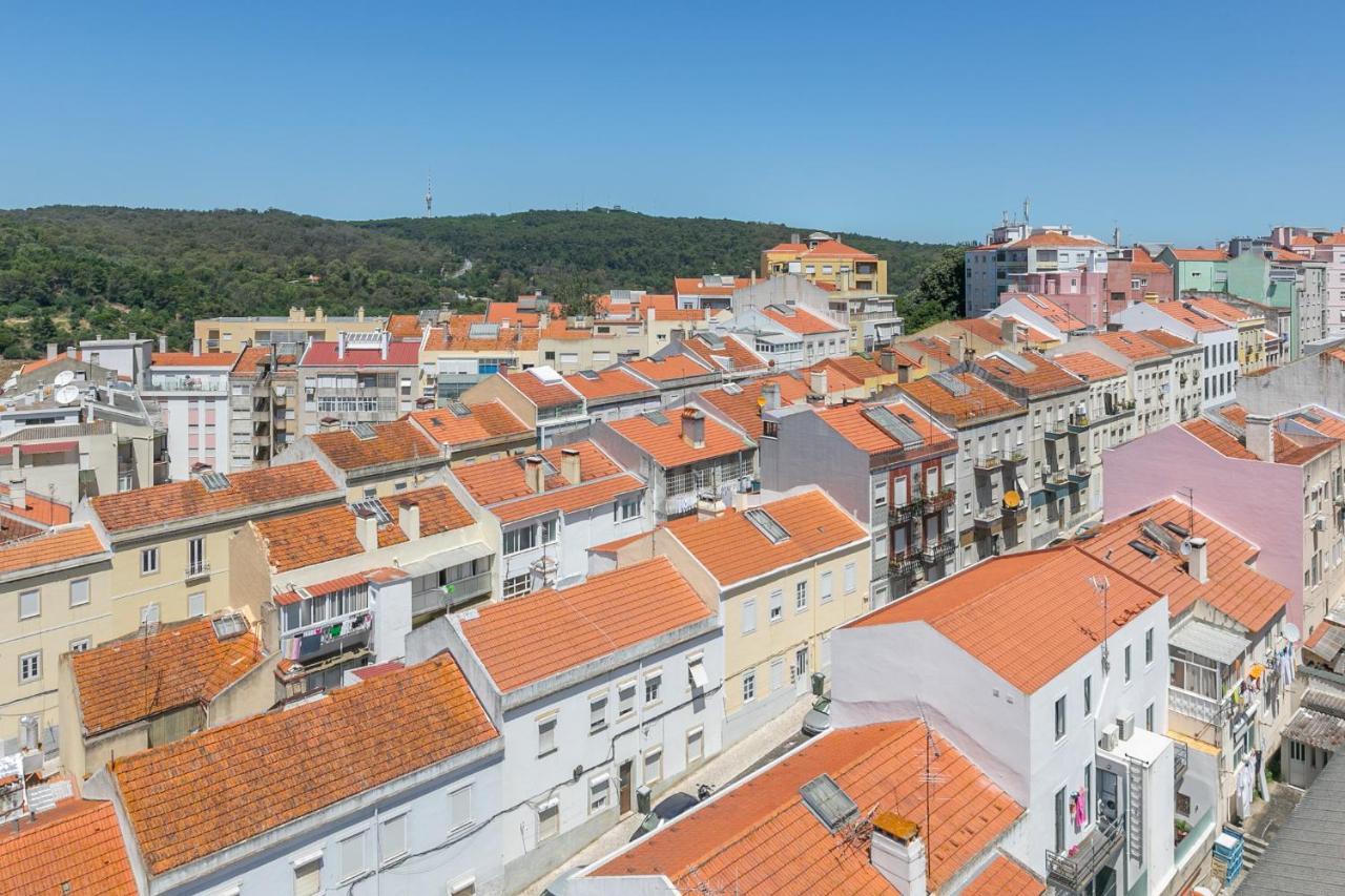 Spacious Apt Campo D'Ourique With Ac Lisboa Eksteriør billede